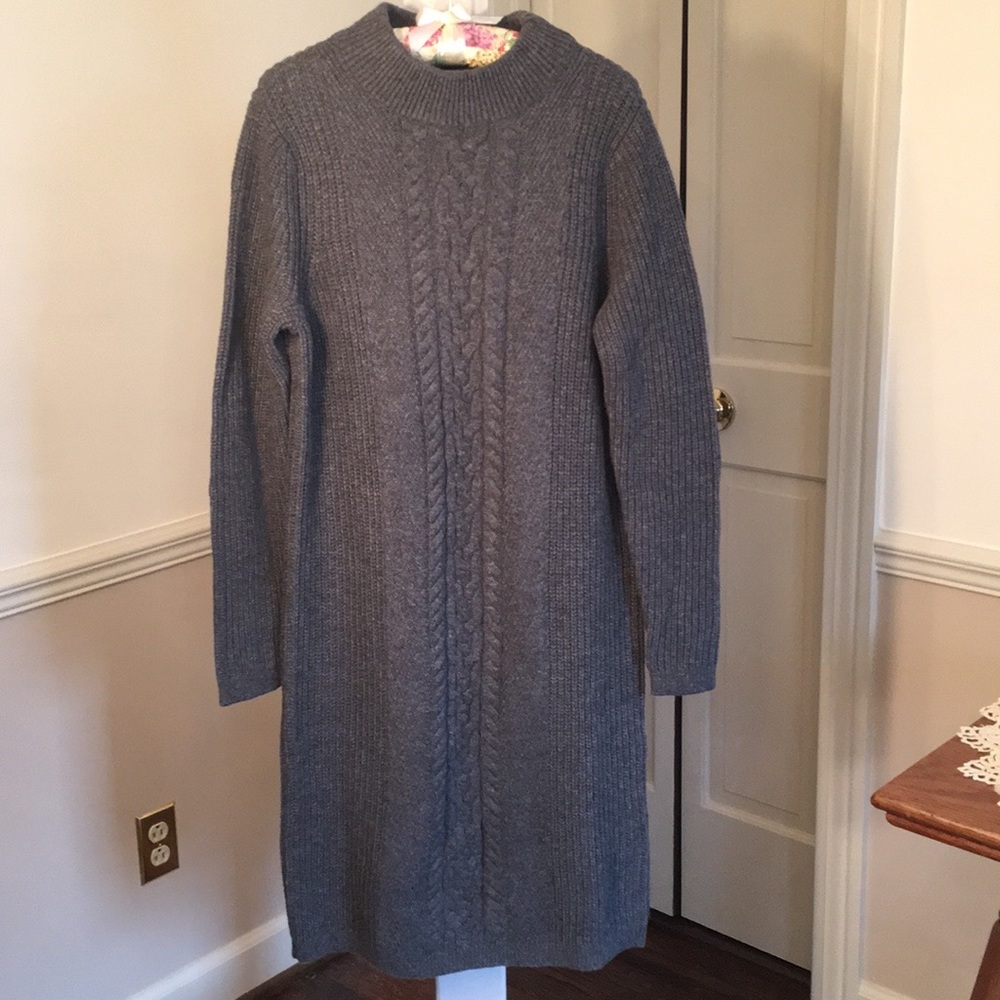 Lands’ End Cable Knit Dress. Gray. Size Med.